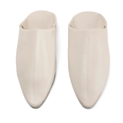 Handcrafted Men’s off-white Leather Slippers