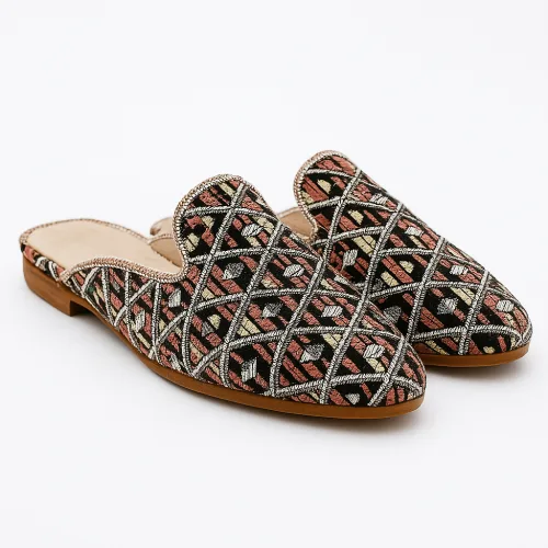 Ladies Mule Slippers – Handwoven Moroccan Design