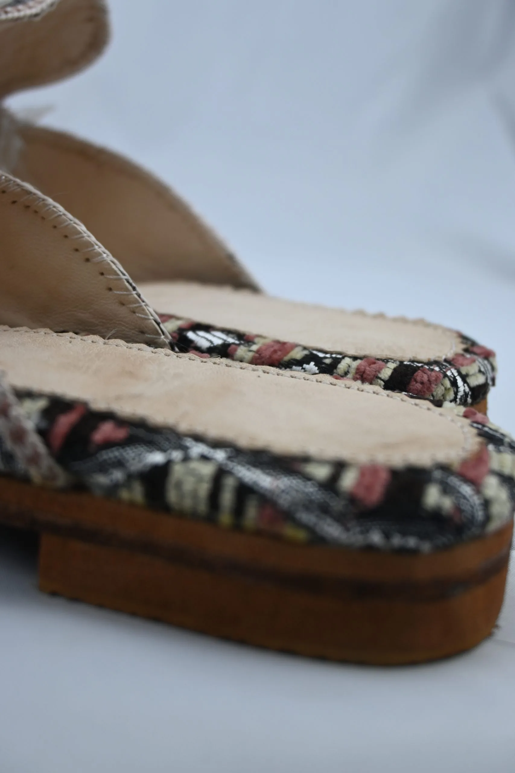 Ladies Mule Slippers – Handwoven Moroccan Design