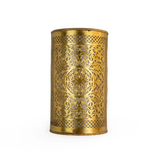 Handcrafted Moroccan Wall Sconce Light in Brass – Intricate Floral Design