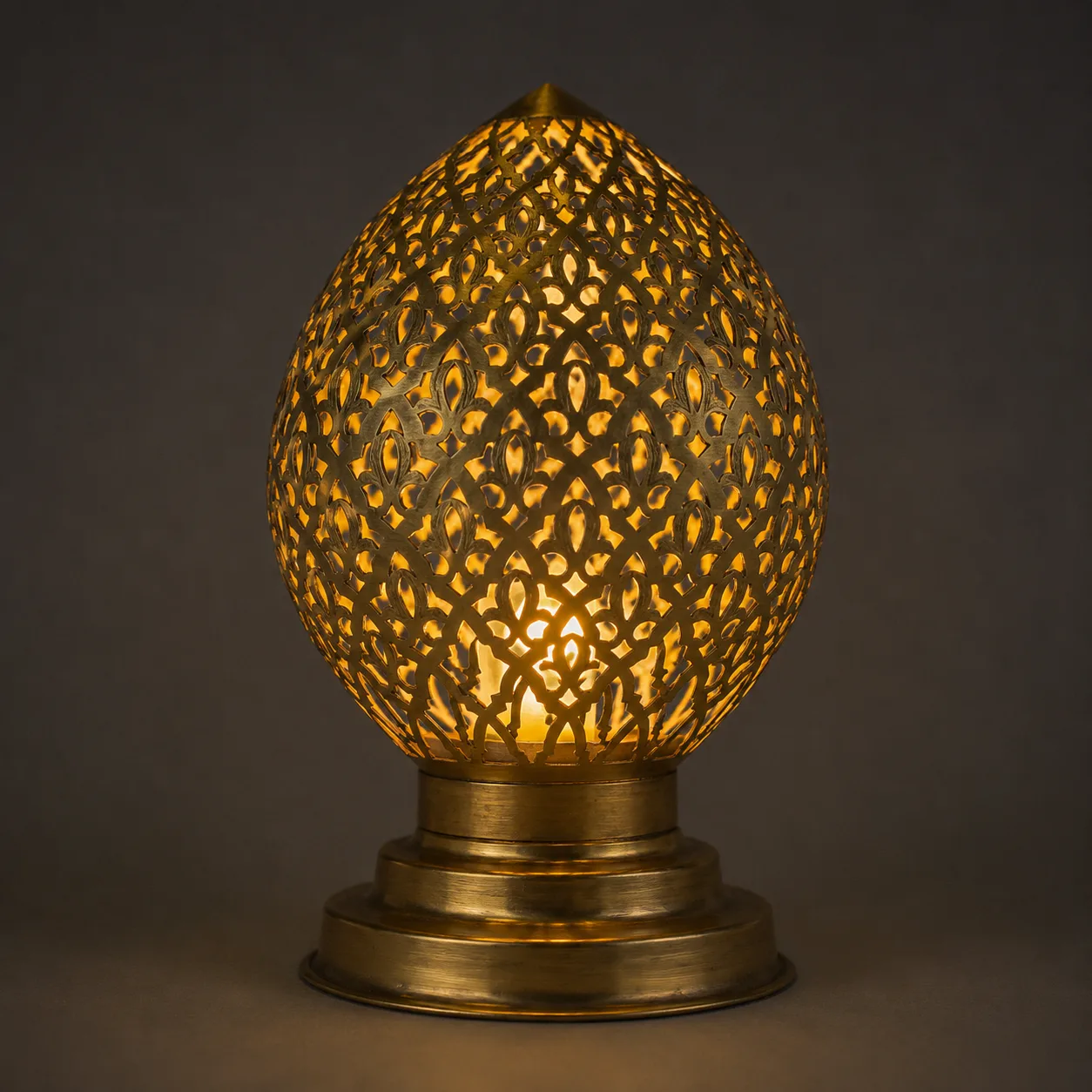 Moroccan Brass Oval Lamp with Diamond Cut