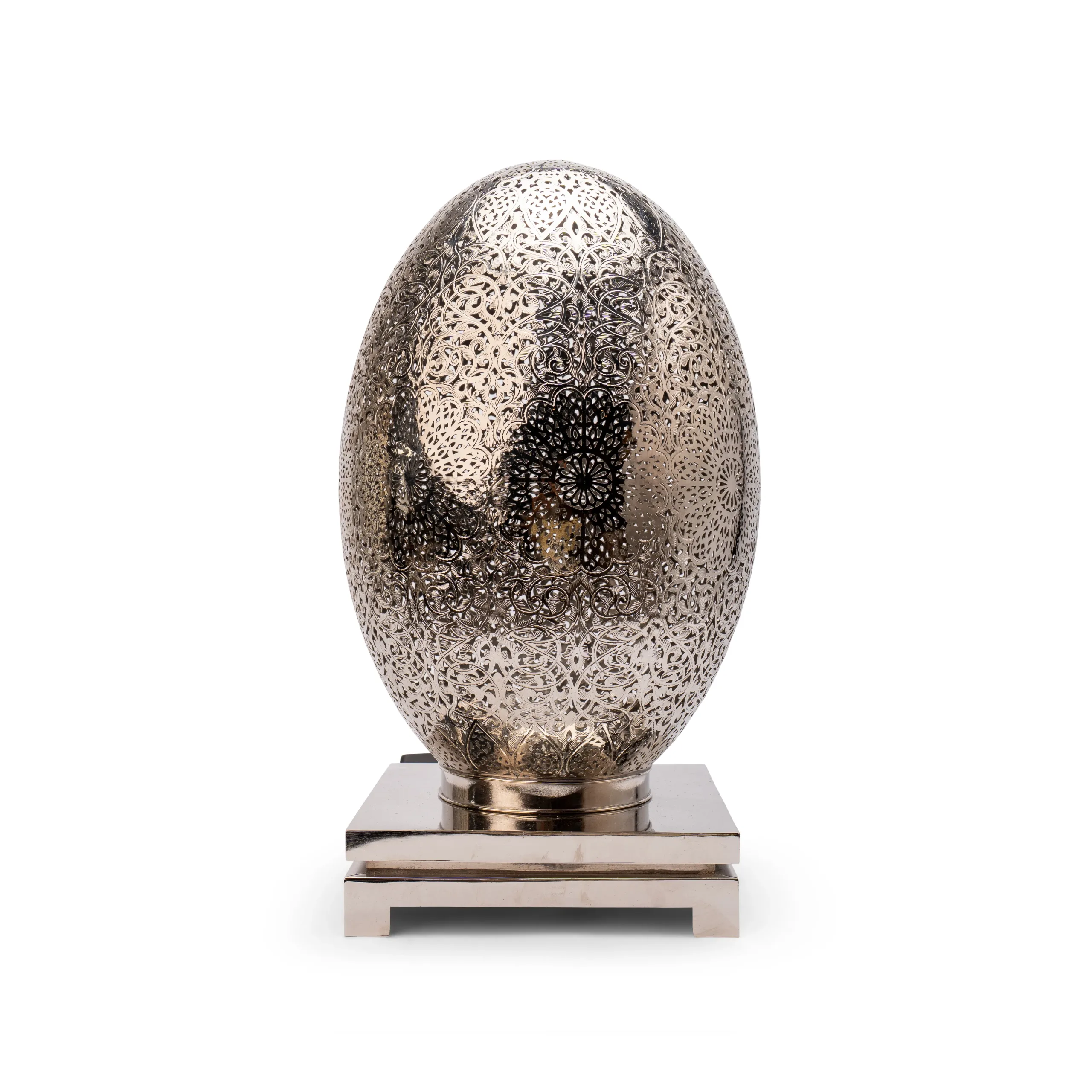Silver Moroccan Egg Lamp – Modern Base & Floral Engraving