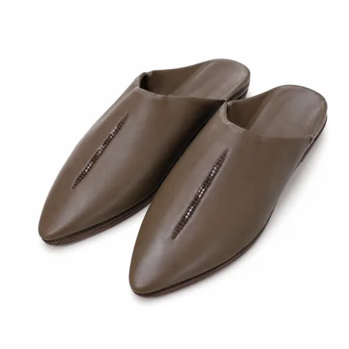 Taupe Elegance Moroccan Babouche Slippers with Stitched Detailing